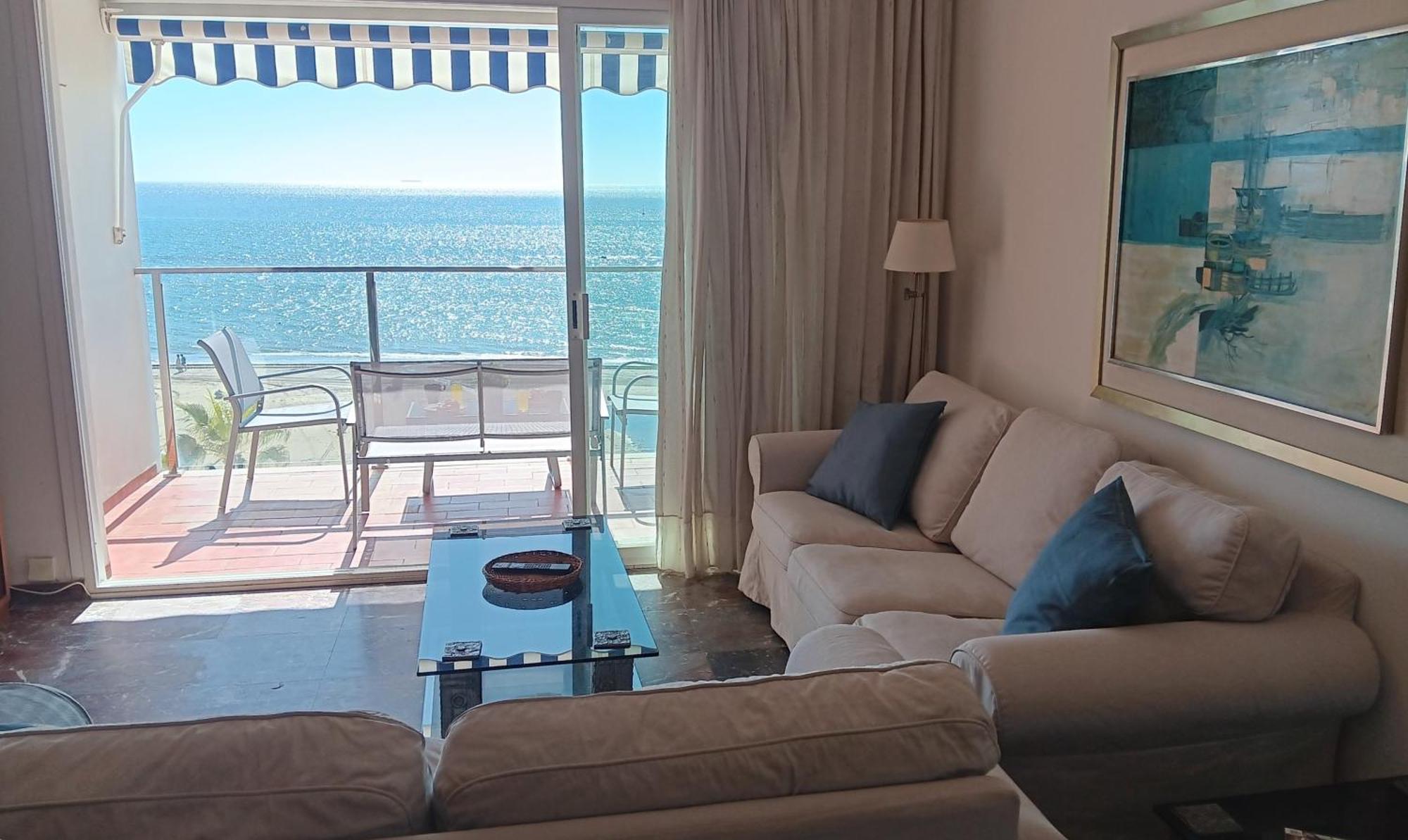 Alojamiento Iberia Playa Estepona Exterior photo